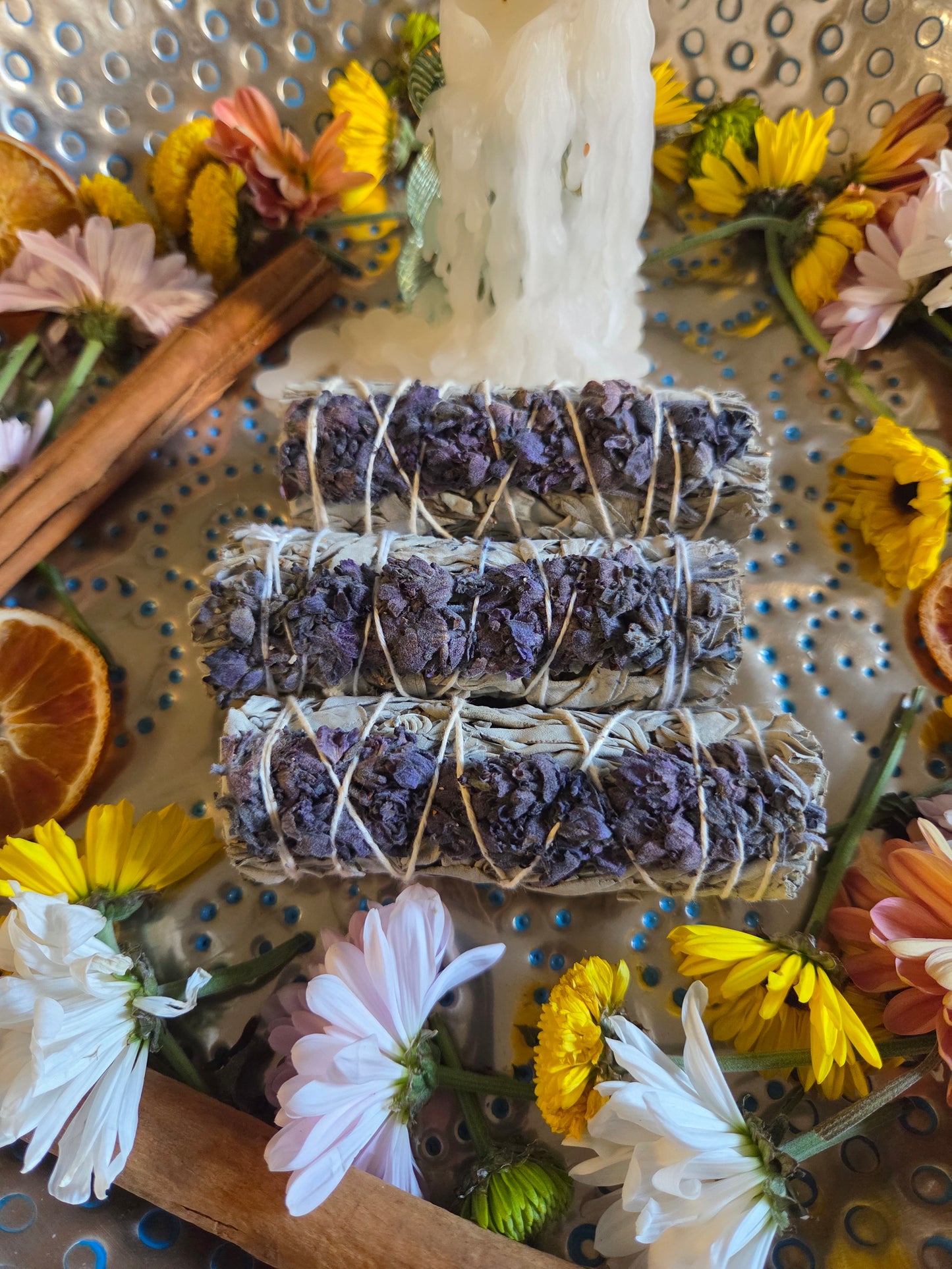 ๐ฟ๐ White Sage Bundles with Lavender ๐๐ฟ