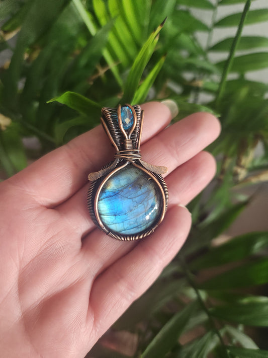 Labradorite Copper Wrapped Pendant