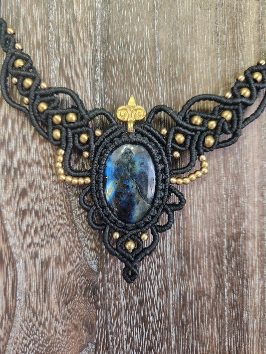 Labradorite Macrame Necklace