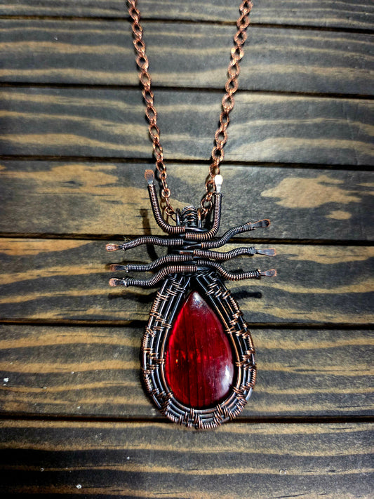 🕷️ Red Flash Labradorite Spider Pendant 🕷️