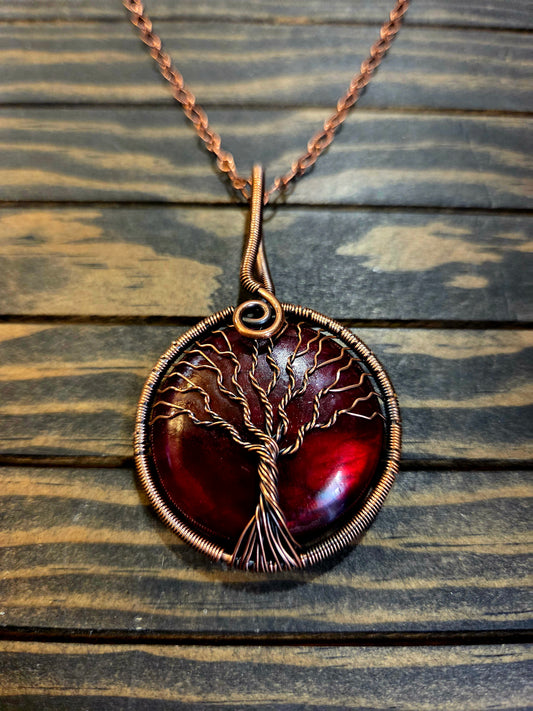 🌳 Red Flash Labradorite – Tree of Life Pendant 🌳